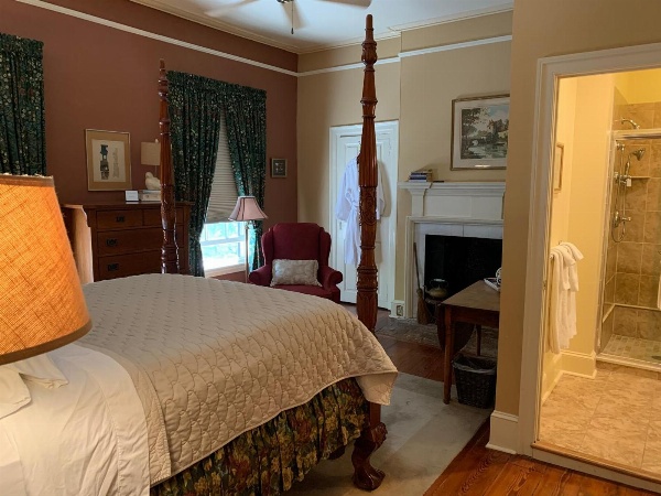 The Lily Inn - Burlington image 19