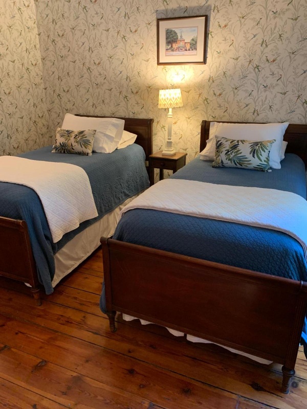 The Lily Inn - Burlington image 7